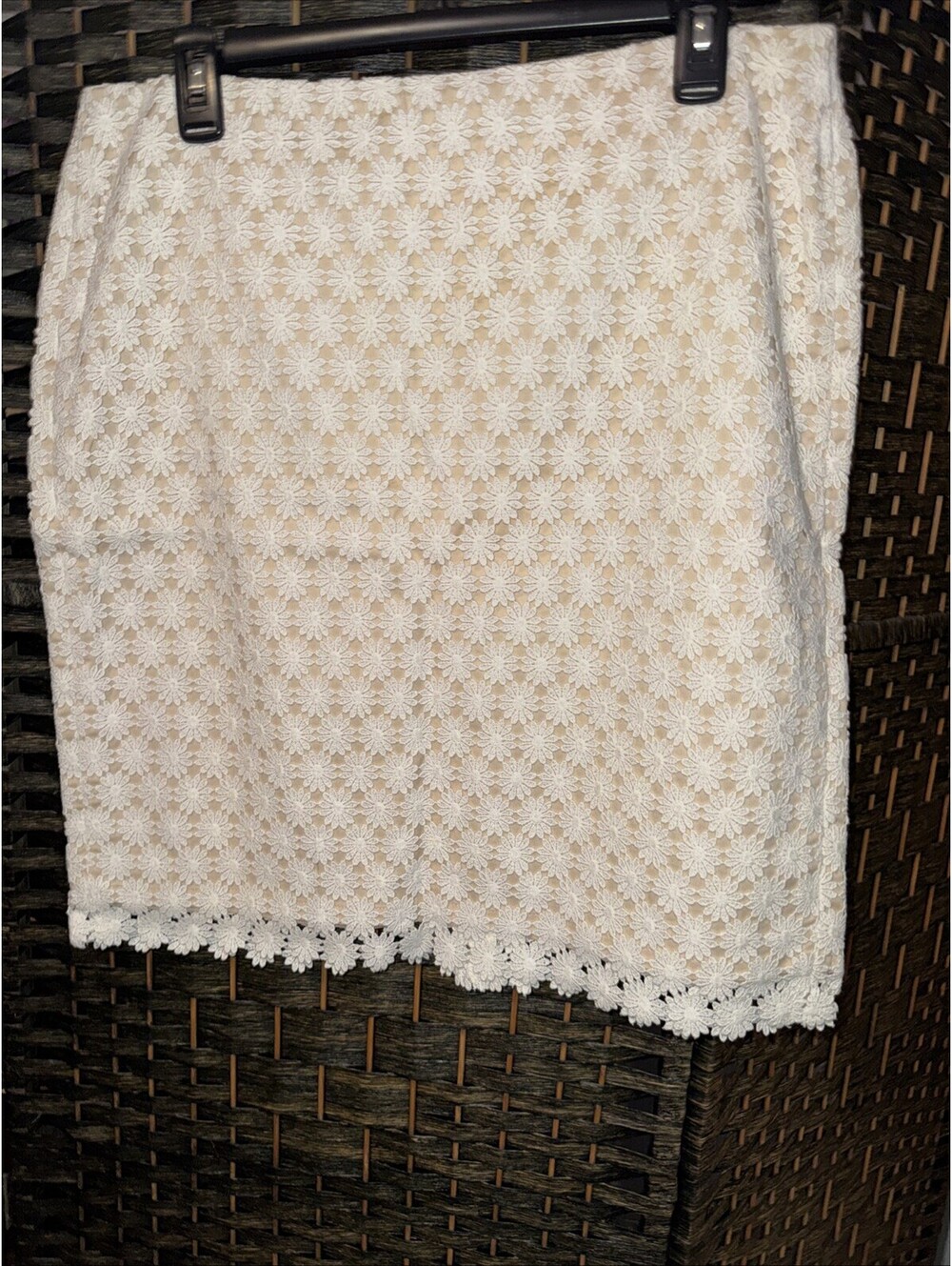 Talbots Crochet Lace Floral Daisy Pencil Skirt Ivory Tan Sz 12P Black Label